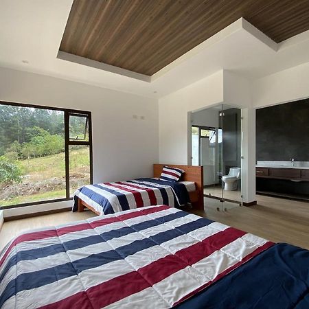 Arte De Plumas Birding Lodge Cartago Ngoại thất bức ảnh