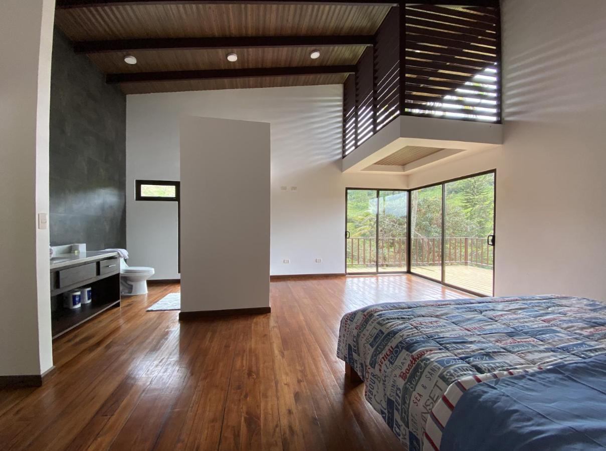 Arte De Plumas Birding Lodge Cartago Ngoại thất bức ảnh