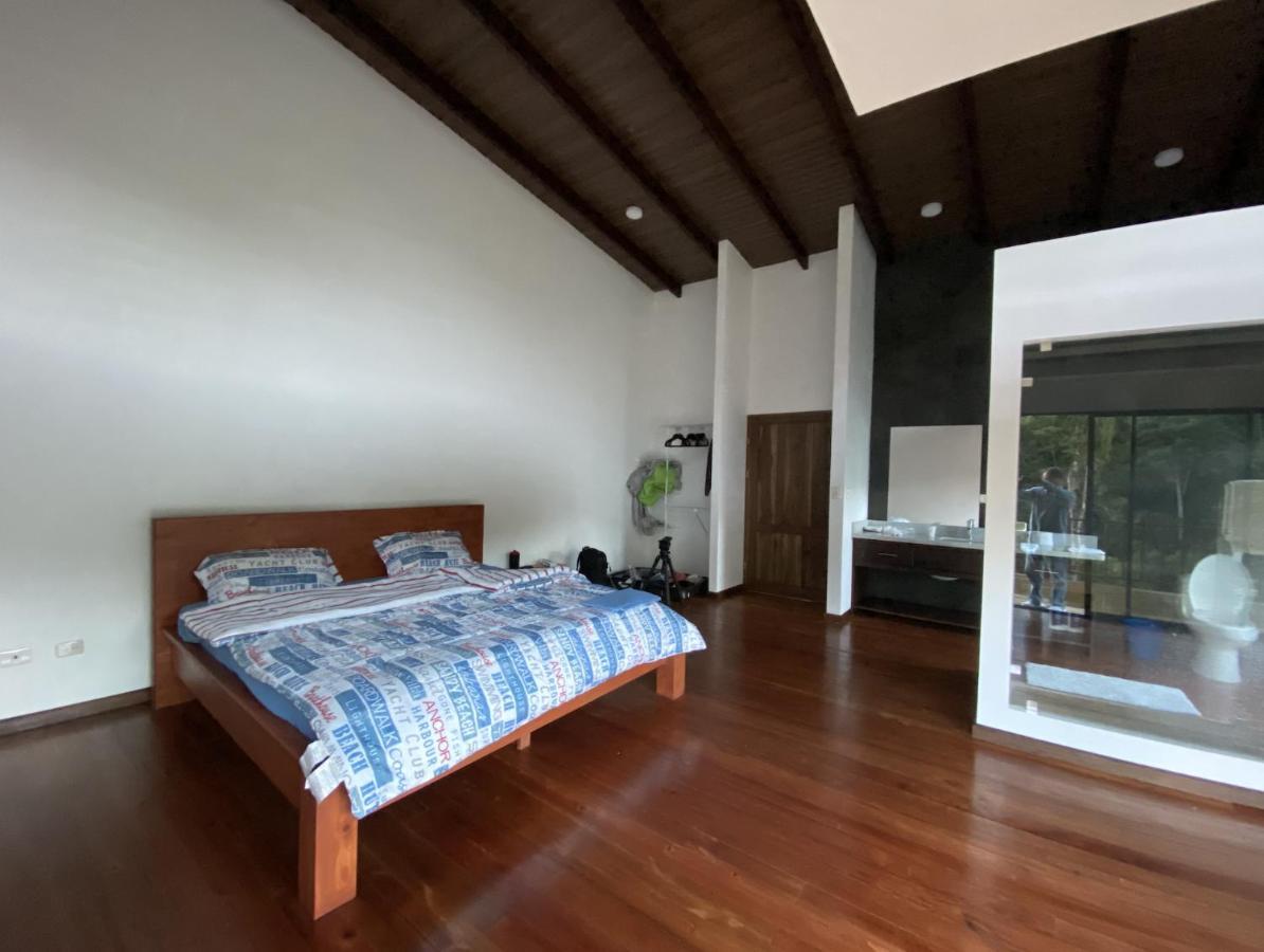 Arte De Plumas Birding Lodge Cartago Ngoại thất bức ảnh