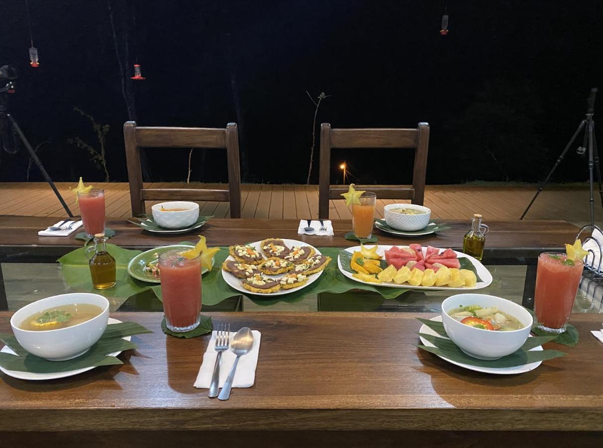Arte De Plumas Birding Lodge Cartago Ngoại thất bức ảnh